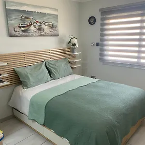 Nissi Breeze Apartment