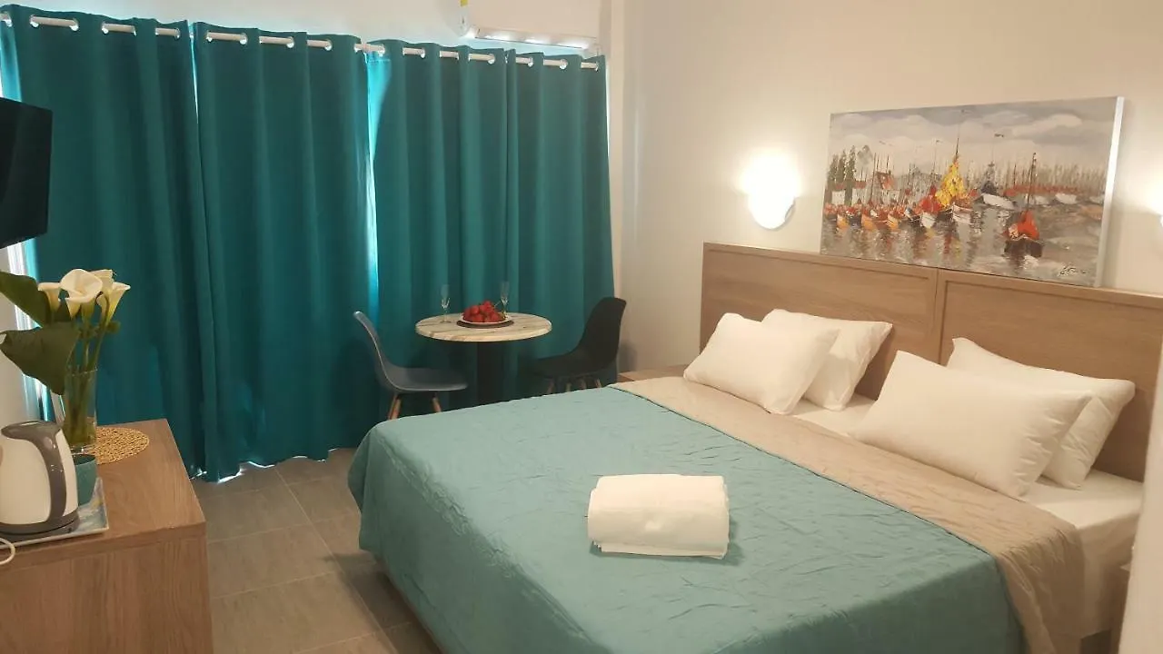 איה נאפה Manoli Apartments