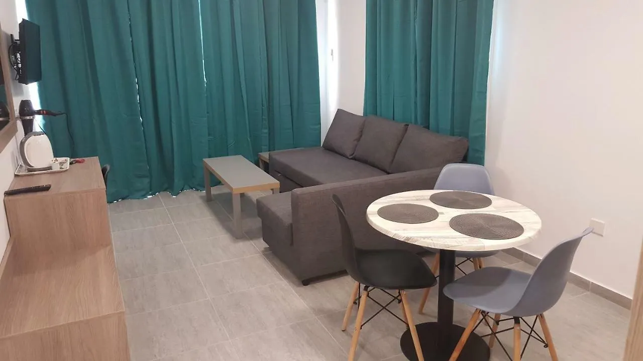 איה נאפה Manoli Apartments 0*, איה נאפה